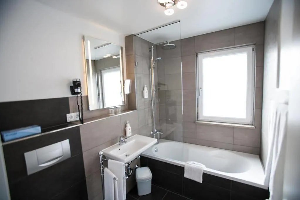 Amalienburg - Boutique & Boarding Hotel Munich 3*,